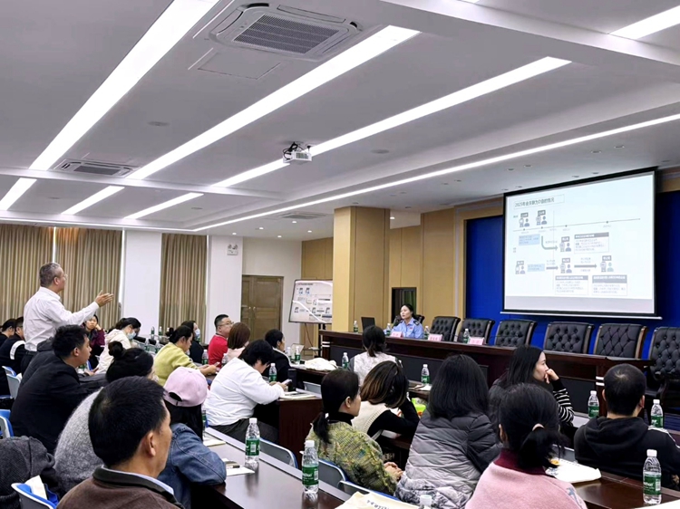 春风税语遍椰城 多维宣传促合规——海南省海口市税务系统掀起第34个税收宣传月热潮 春风税语遍椰城 多维宣传促合规——海南省海口市税务系统掀起第34个税收宣传月热潮