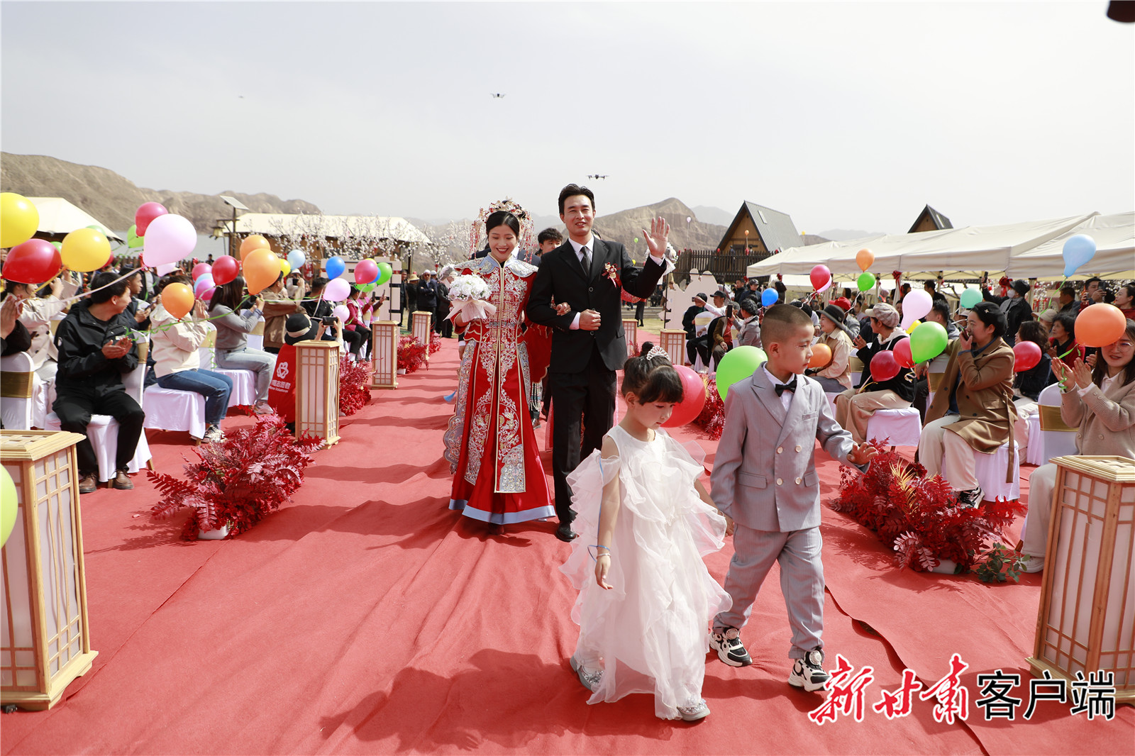 东乡县举办首届“树新风 倡文明”集体婚礼