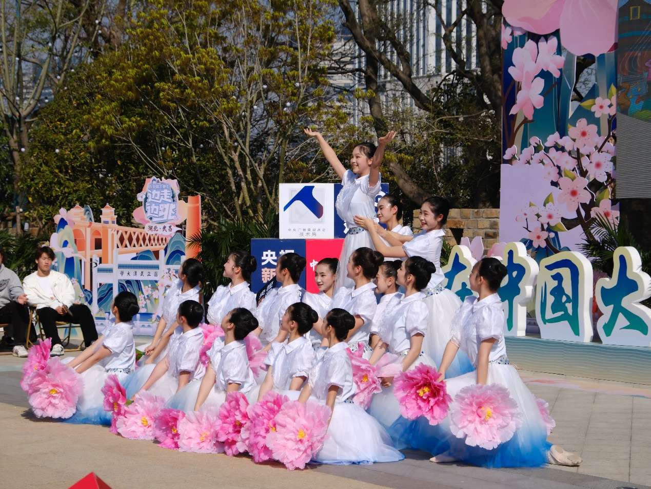 湖北省艺术学校：以美育为桥 育时代新人