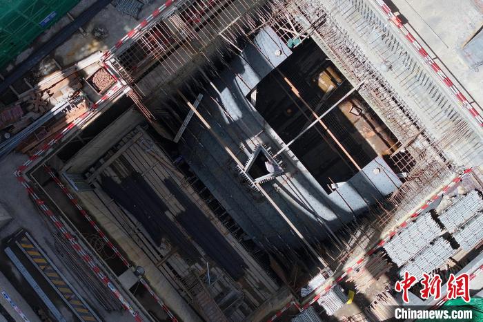 四川岷江尖子山航电枢纽工程加紧机电设备安装