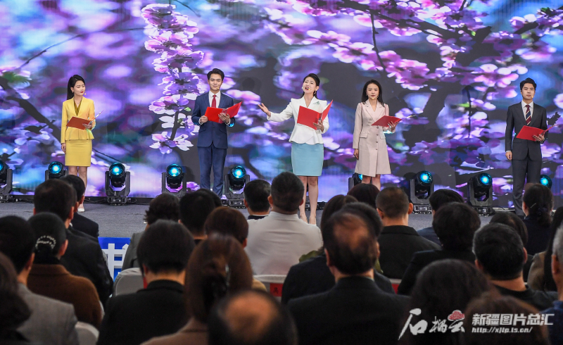 第四届“品味书香·悦读新疆”活动举行 共赴全民阅读之约