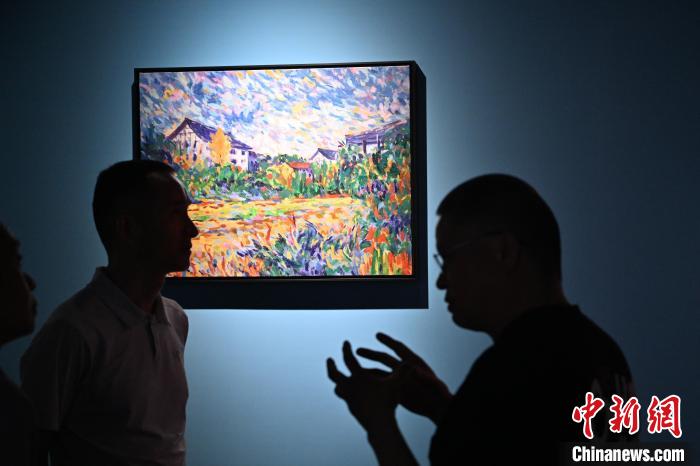 四川油画艺术家40年创作千余幅乡村主题作品