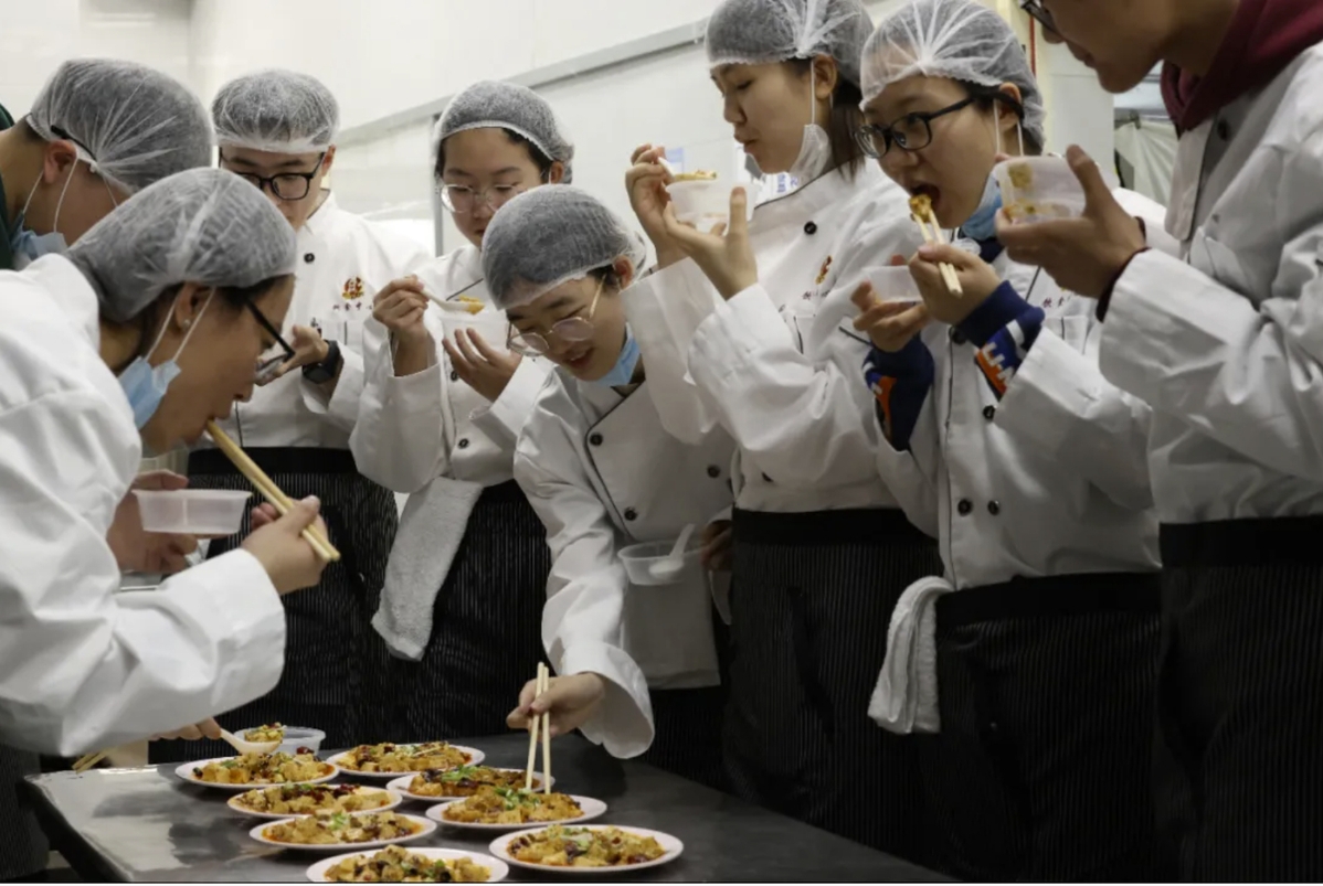 哈工大:持续构建“大思政”育人格局 激励新时代青年在中国式现代化建设中挺膺担当 哈工大:持续构建“大思政”育人格局 激励新时代青年在中国式现代化建设中挺膺担当