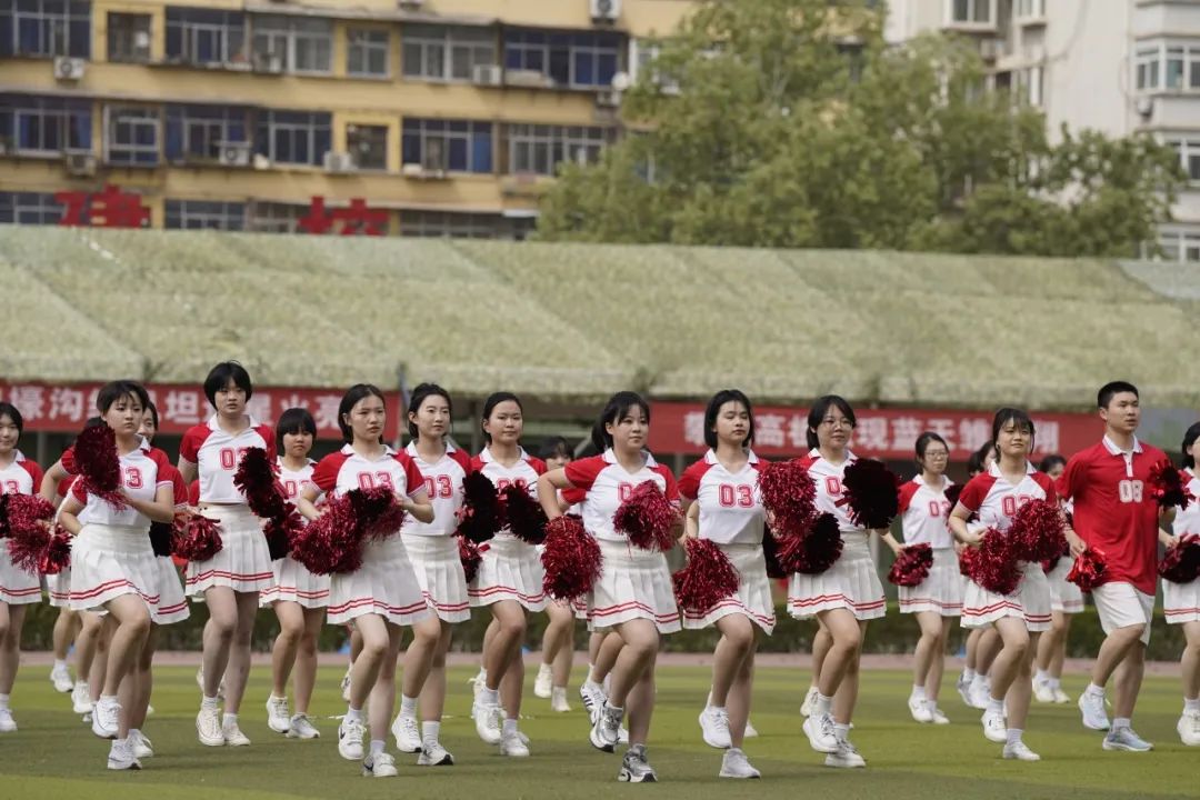 蓝天文化丨这场军事体育运动会,每帧都是战斗力!