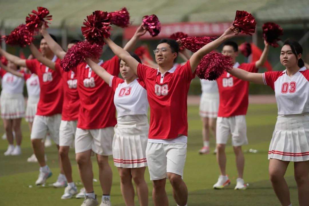 蓝天文化丨这场军事体育运动会,每帧都是战斗力!