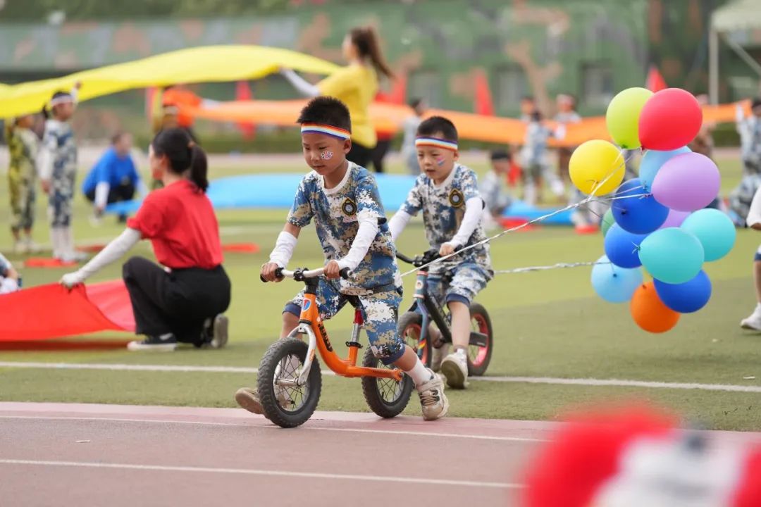 蓝天文化丨这场军事体育运动会,每帧都是战斗力!