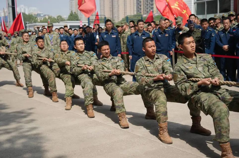 蓝天文化丨这场军事体育运动会,每帧都是战斗力!