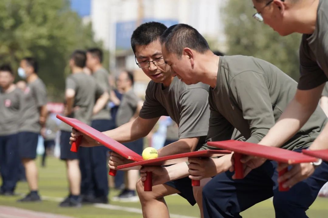 蓝天文化丨这场军事体育运动会,每帧都是战斗力!