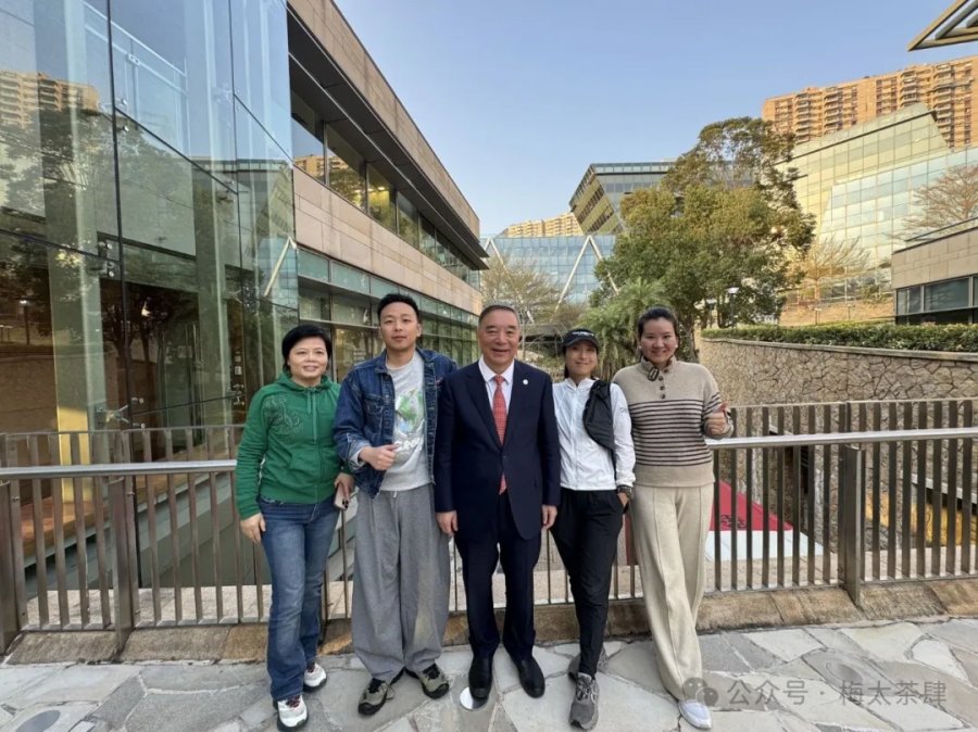 阳春三月,在深港相聚的我们 阳春三月,在深港相聚的我们