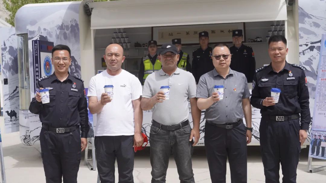 新疆首家！这口“警茶”， 真香