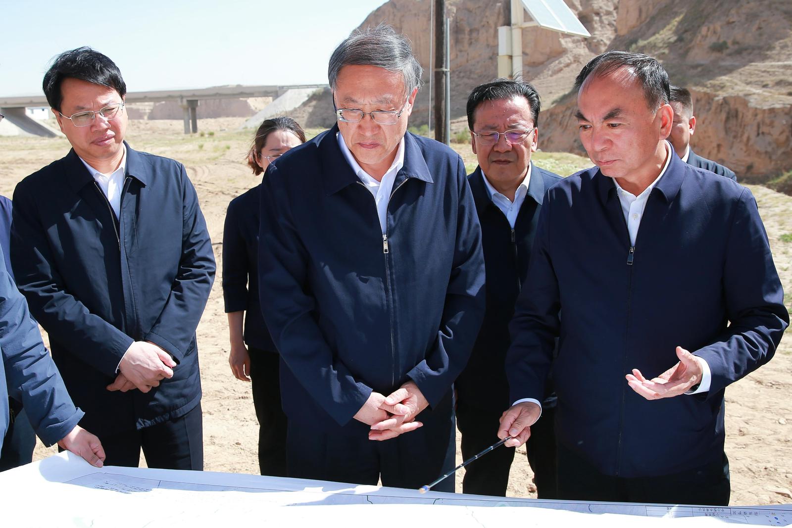 李邑飞调研苦水河流域水土保持和综合治理工作 坚持系统观念科学论证评估强化项目支撑 提升流域生态保护治理质效呵护黄河安澜健康