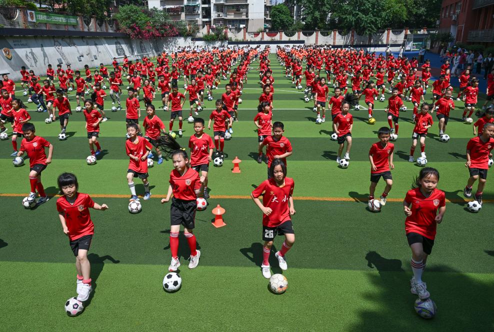 重庆中小学为学生量身定制“花式”大课间