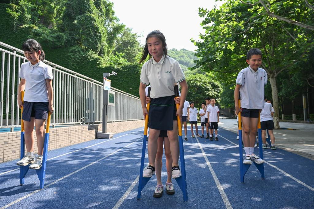 重庆中小学为学生量身定制“花式”大课间