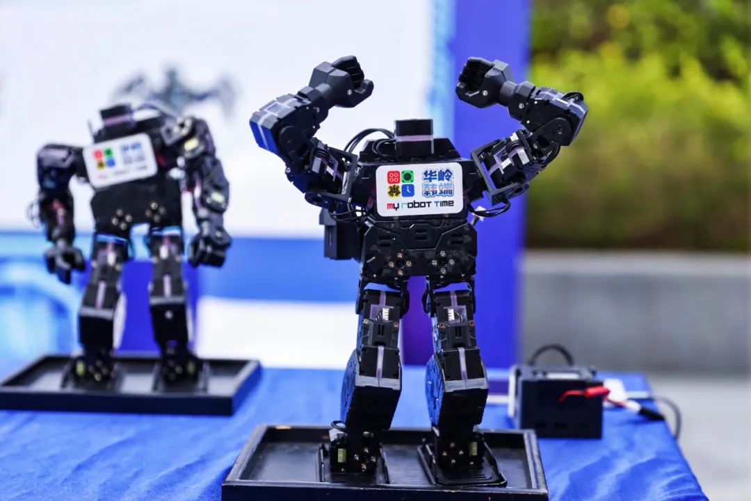 全国首个!龙岗区人工智能(机器人)署揭牌