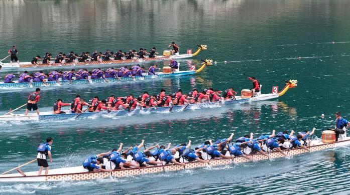 龙舟竞渡迎端午 第十八届芙蓉江龙舟锦标赛精彩上演 龙舟竞渡迎端午 第十八届芙蓉江龙舟锦标赛精彩上演