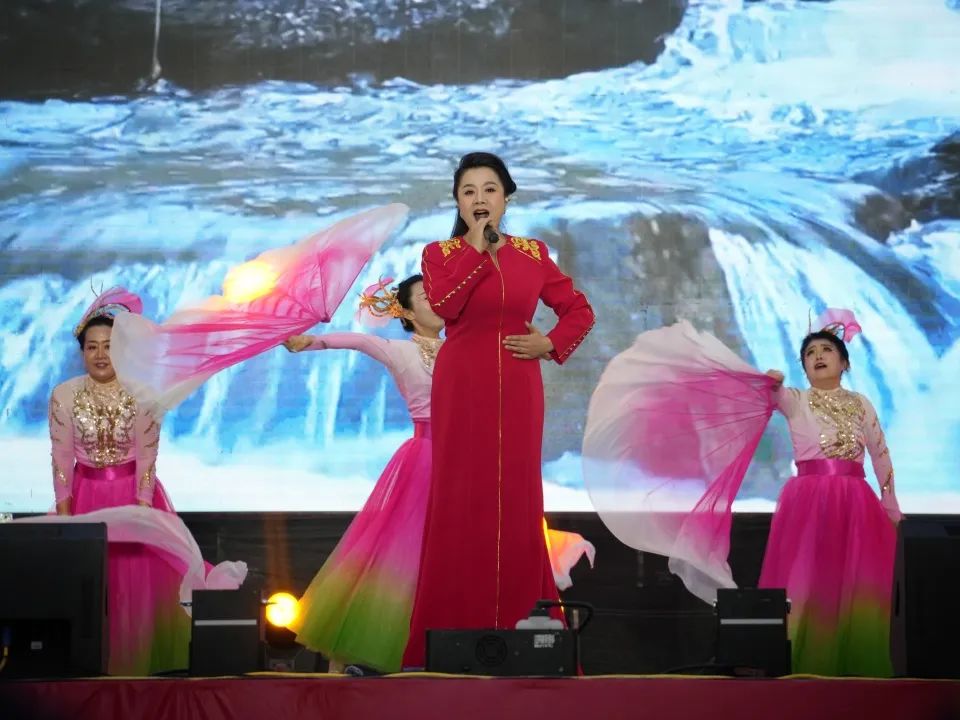 与人民同行——“5·23”陕西文艺界采风慰问活动走进榆林