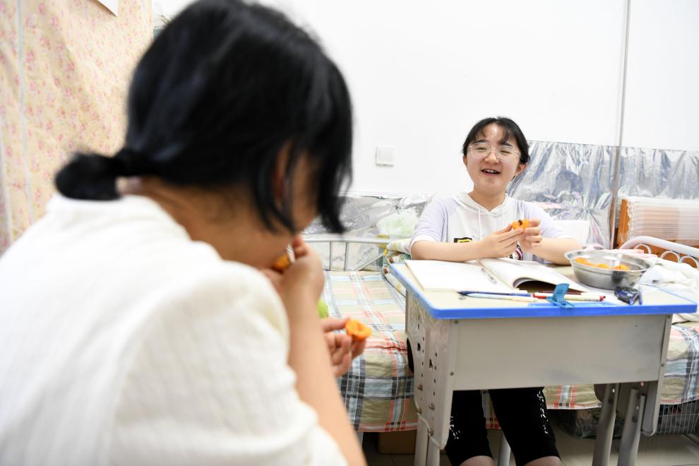 “玻璃女孩”高考记
