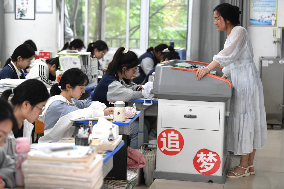 “玻璃女孩”高考记