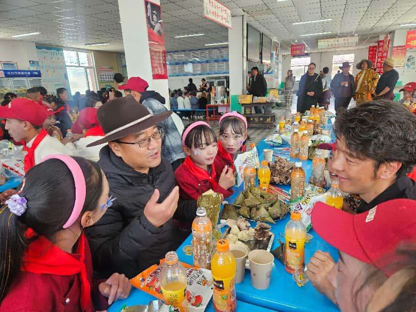 一声“金扎西”，一生援青情——第五批上海援青干部金春早的援青答卷