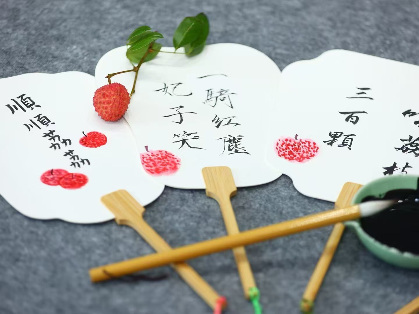 圳在看校园:荔枝大学原来上天入地也这么厉害 圳在看校园:荔枝大学原来上天入地也这么厉害