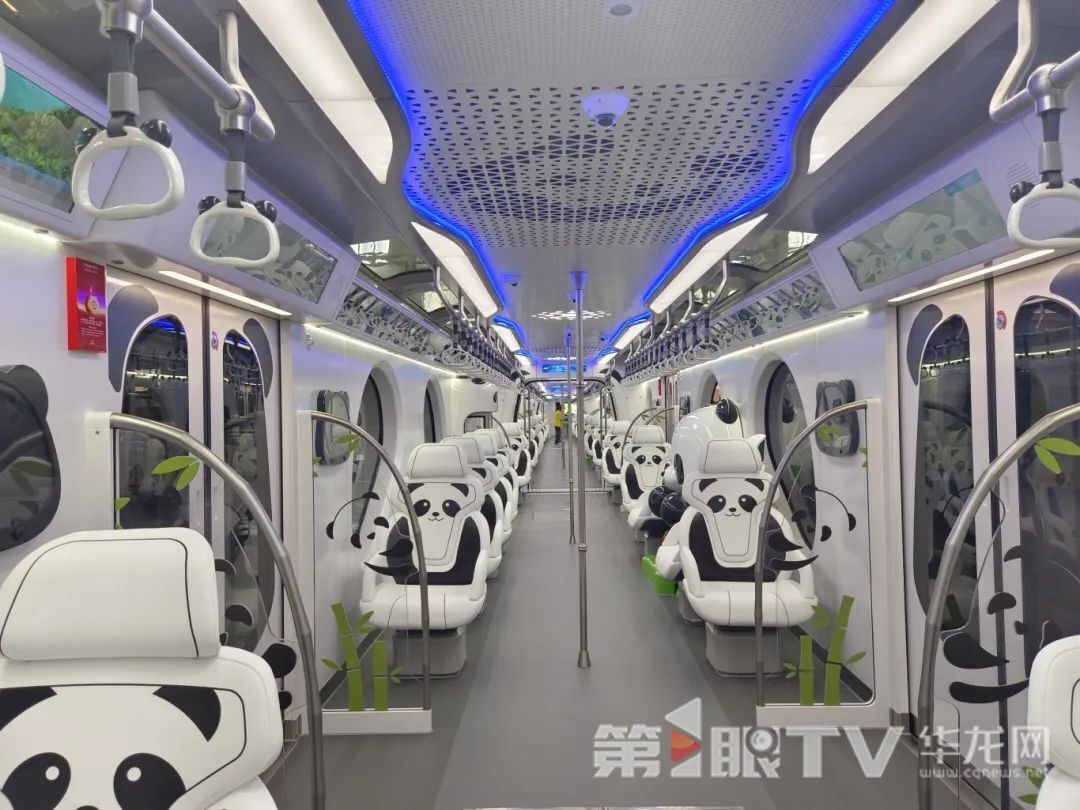 探访国内首列“熊猫单轨” 萌系车厢、智慧车窗……体验感拉满 探访国内首列“熊猫单轨” 萌系车厢、智慧车窗……体验感拉满