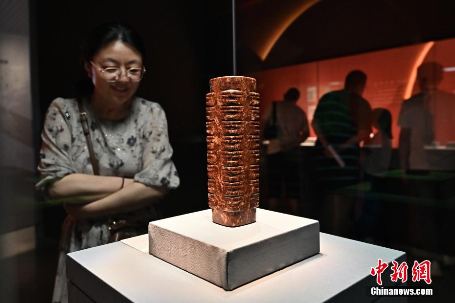 山西展出230余件纵跨五千年的中国古代玉器