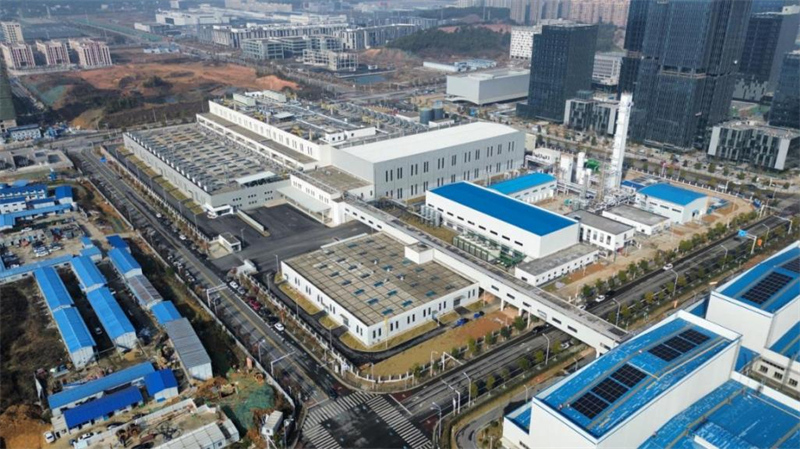 行进中国｜材料“变魔术” 小粉末释放大能量