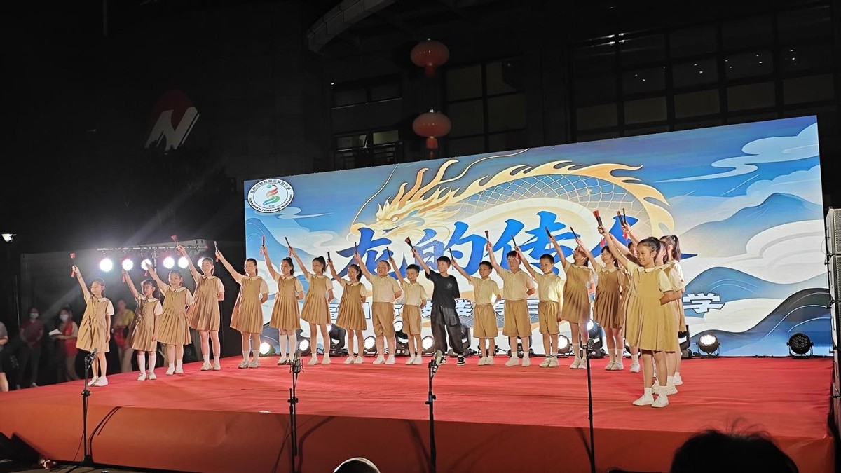 “家门口的幸福 唱响基层新篇章” ——第三届“聆听‘凤’音 心潮音乐会”华彩收官 “家门口的幸福 唱响基层新篇章” ——第三届“聆听‘凤’音 心潮音乐会”华彩收官