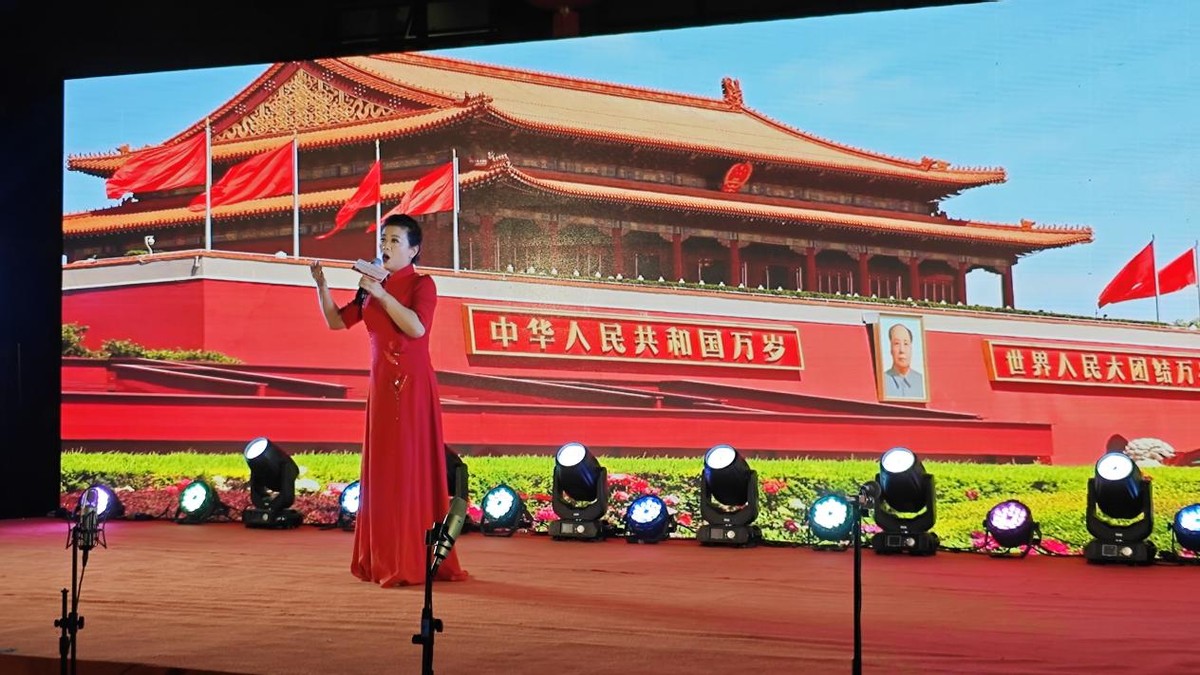 “家门口的幸福 唱响基层新篇章” ——第三届“聆听‘凤’音 心潮音乐会”华彩收官 “家门口的幸福 唱响基层新篇章” ——第三届“聆听‘凤’音 心潮音乐会”华彩收官