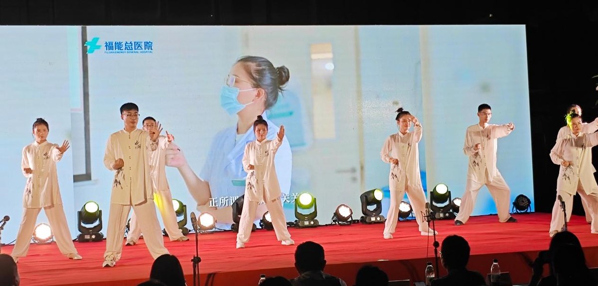 “家门口的幸福 唱响基层新篇章” ——第三届“聆听‘凤’音 心潮音乐会”华彩收官 “家门口的幸福 唱响基层新篇章” ——第三届“聆听‘凤’音 心潮音乐会”华彩收官