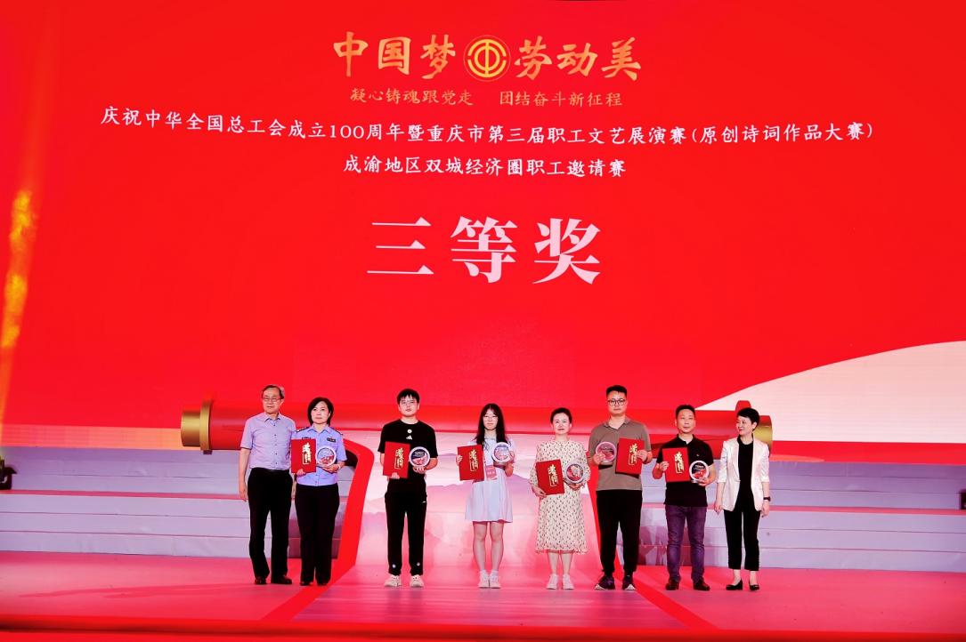 《外婆的手》创作手记：丝缕间的世纪芳华