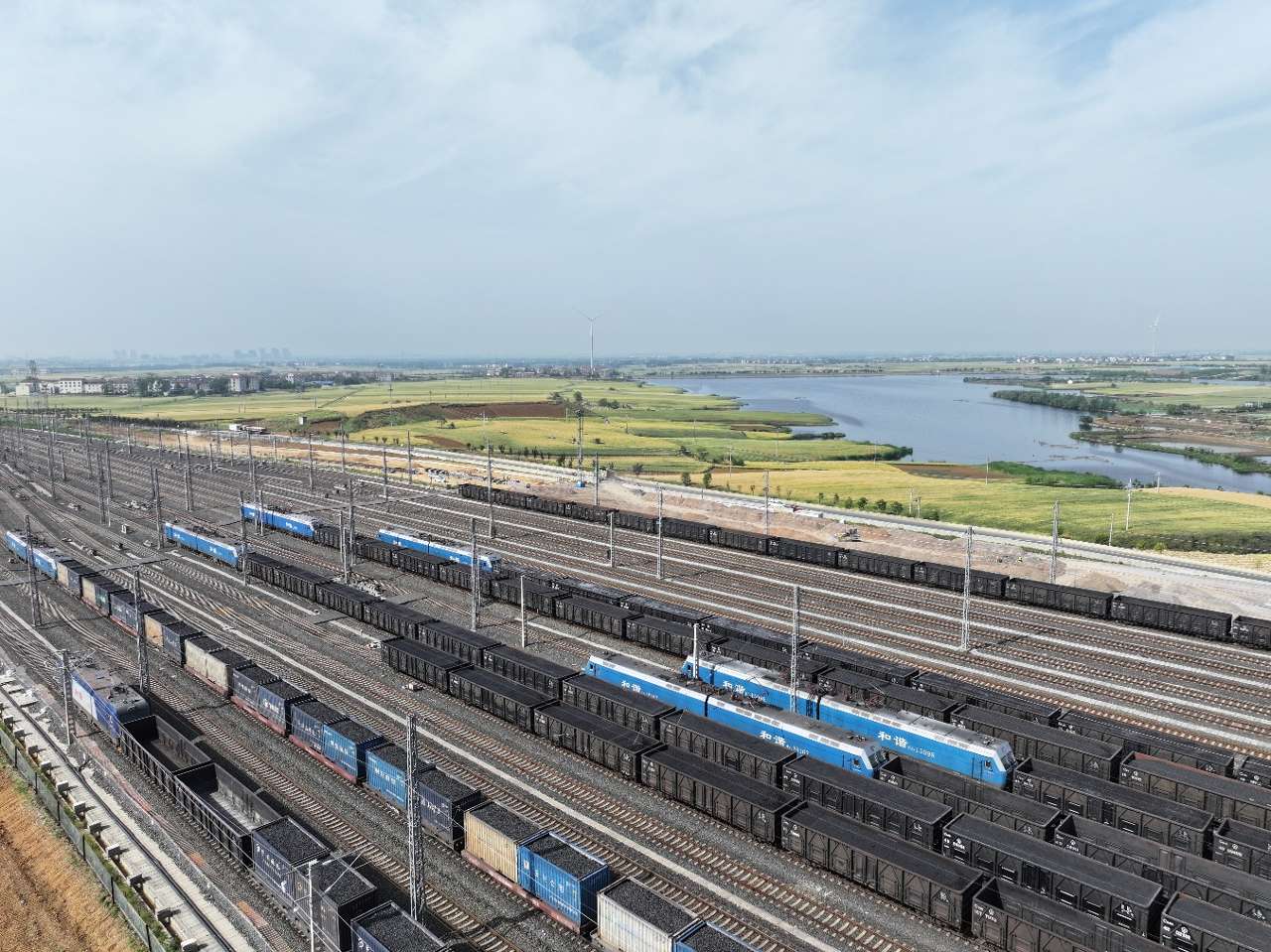 铁路暑运7月1日启动 武铁日均增开旅客列车60列提升运力