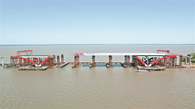 哈尔滨都市圈北环项目 加快施工进度