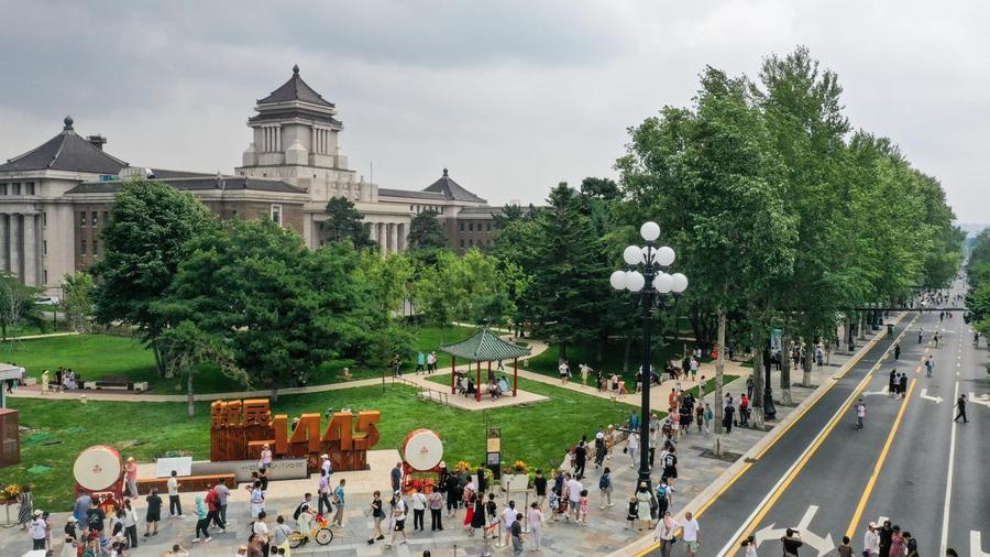 长春“百年老街”新民大街正青春