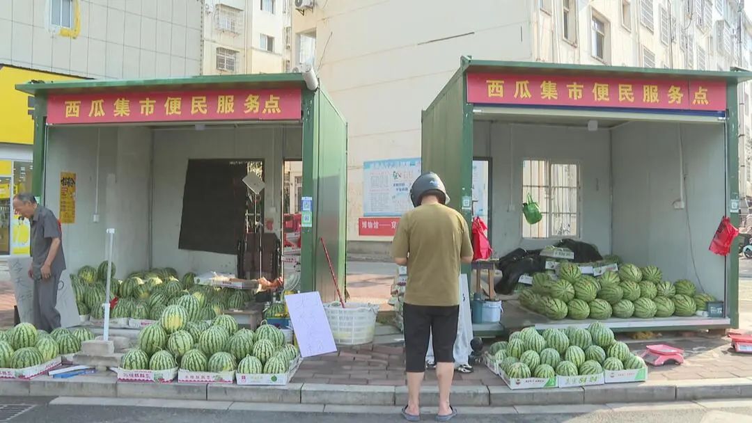 永修:便民瓜棚 盛夏里的“甜蜜驿站”