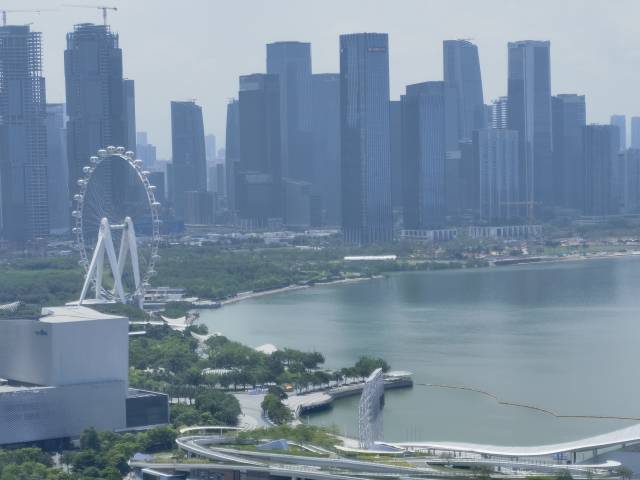 依海而生的深圳，初现“具身智能港”