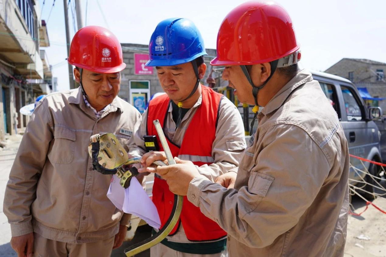 国网平潭供电公司:新增配变保供电,负荷优化迎夏季高峰 国网平潭供电公司:新增配变保供电,负荷优化迎夏季高峰