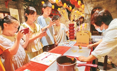 暑期博物馆延长开放时间，推出丰富展览、活动—— “文博热”添彩夏日生活（文化中国行）
