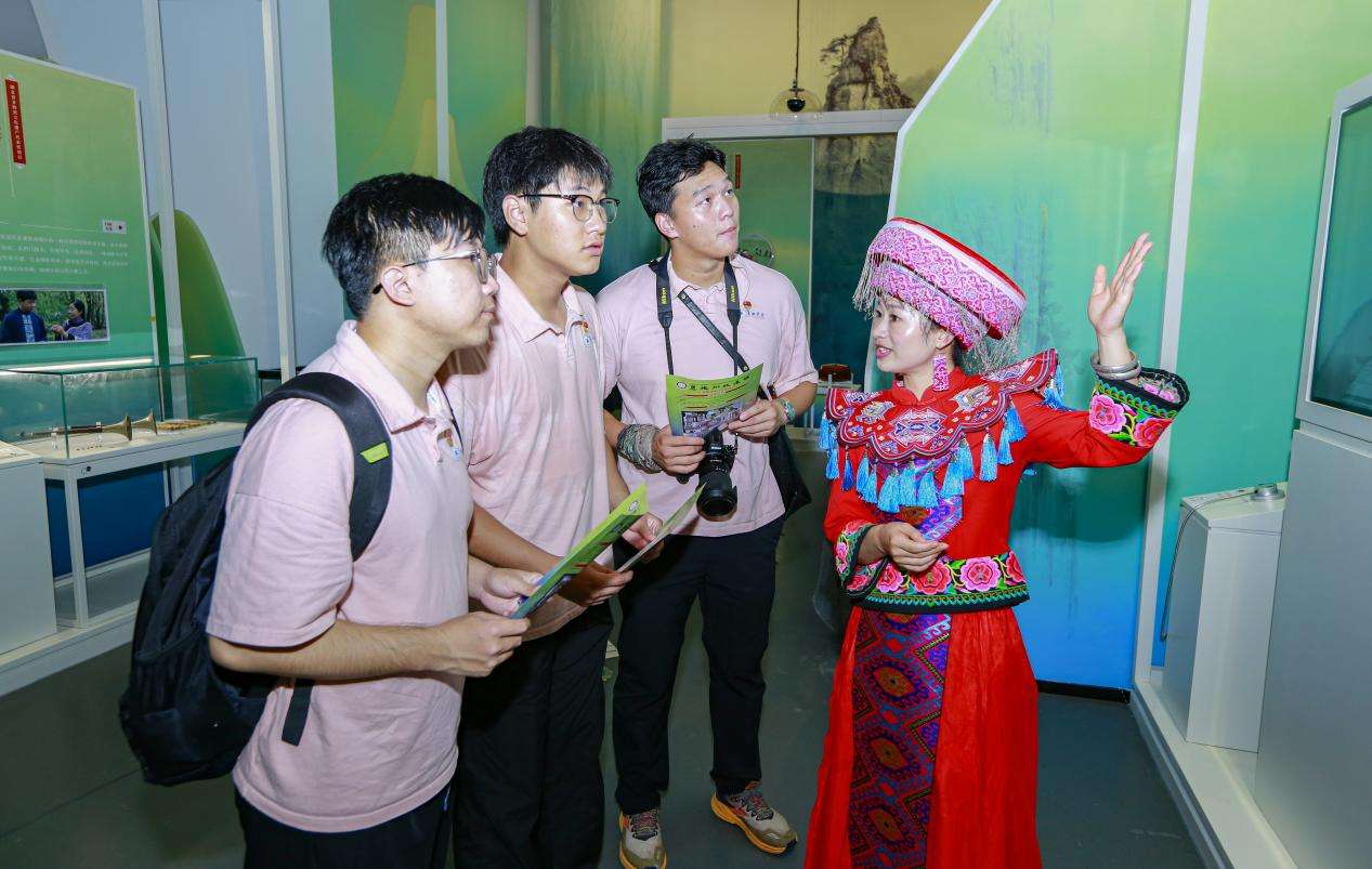 湖北省恩施州非遗馆：为文化生态保护鼓起新风