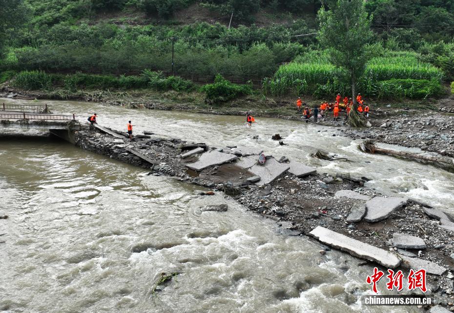 河北滦平山体滑坡：救援安置进行时