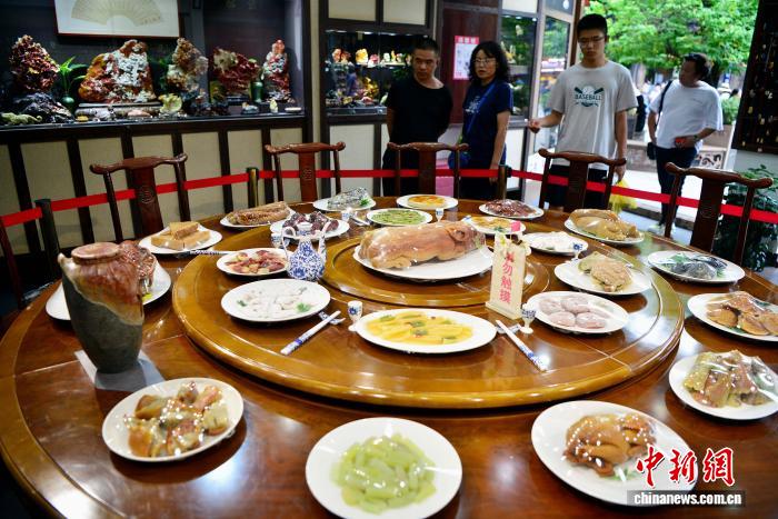 福州：“石头菜”诱人