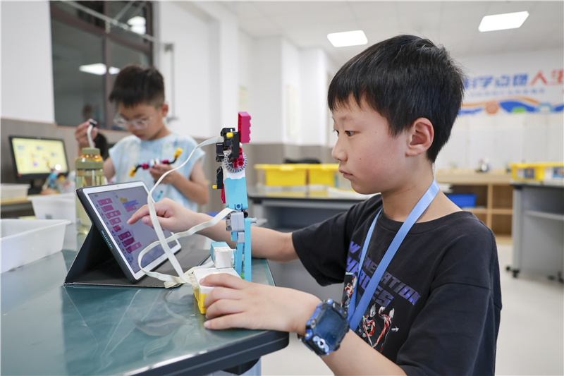 江苏泰州:多彩暑假助成长