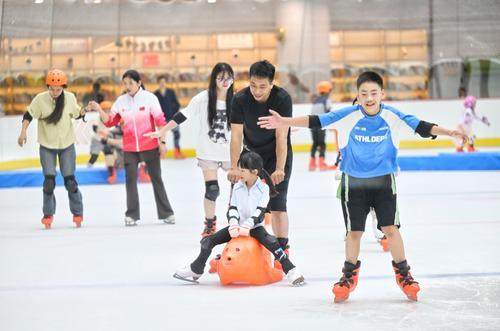 “清凉经济”持续升温 避暑消费点燃山城夏日活力