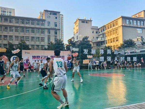 重庆永川：“楼BA”以球会友 激发社区活力