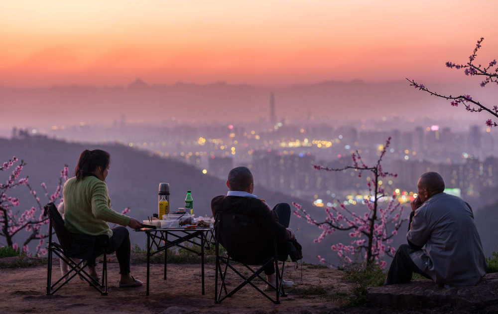 在成都|从晨曦到夜色,感受生态之城的绿色脉搏