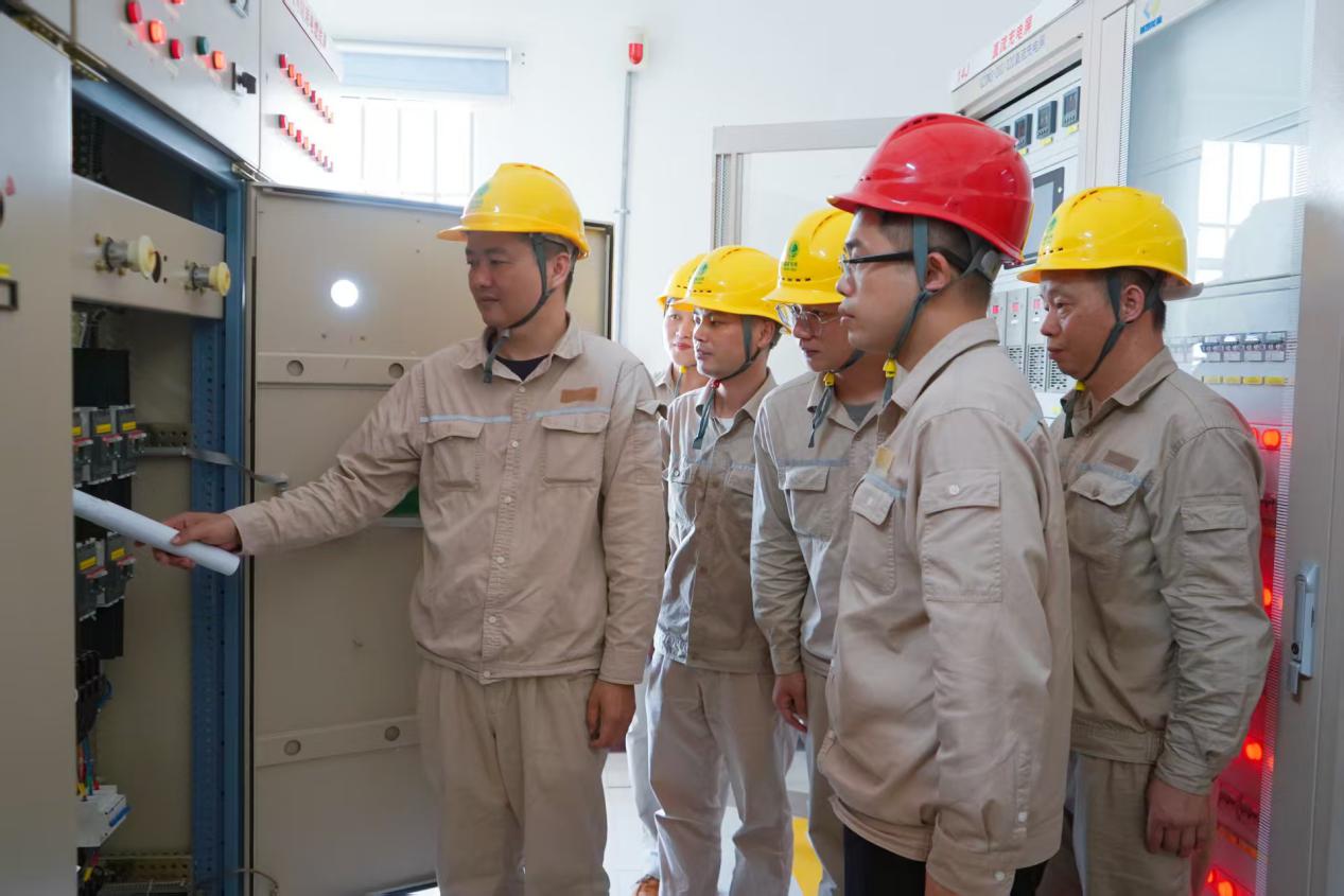 国网平潭供电公司:“理论+实践”强能力提本领 推进变电运维质效提升 国网平潭供电公司:“理论+实践”强能力提本领 推进变电运维质效提升