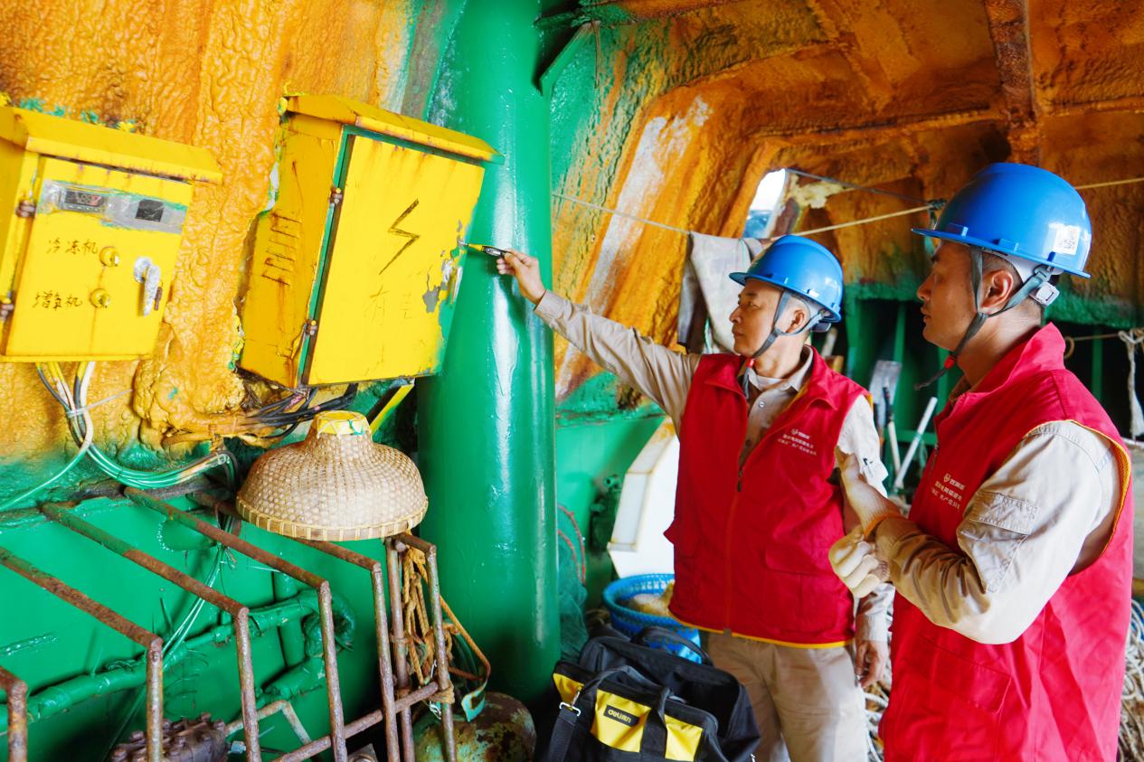 国网平潭供电公司:“满格电”护航“开渔季”满载而归 国网平潭供电公司:“满格电”护航“开渔季”满载而归