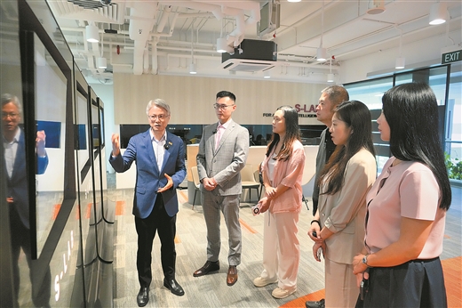 在新加坡AI现场@广西 “区域AI枢纽”与“广西桥头堡”的握手 在新加坡AI现场@广西 “区域AI枢纽”与“广西桥头堡”的握手