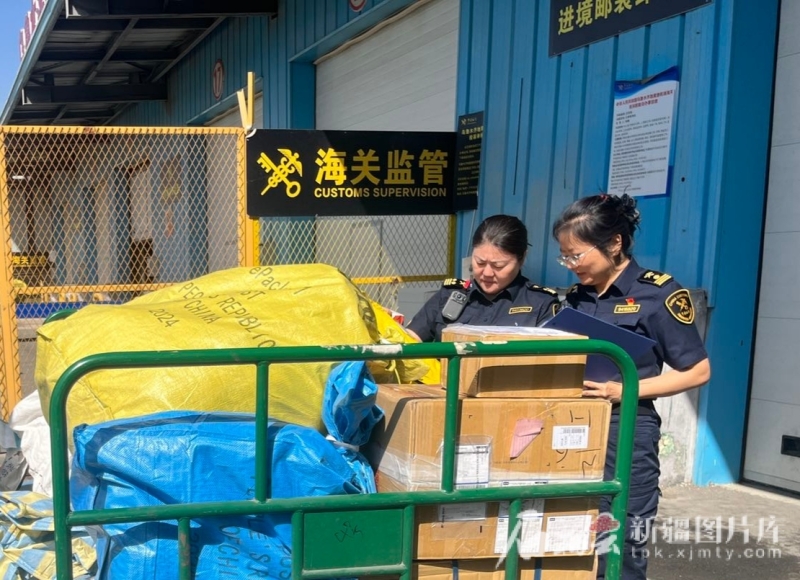 前7个月新疆外贸进出口总值同比增长27.3%