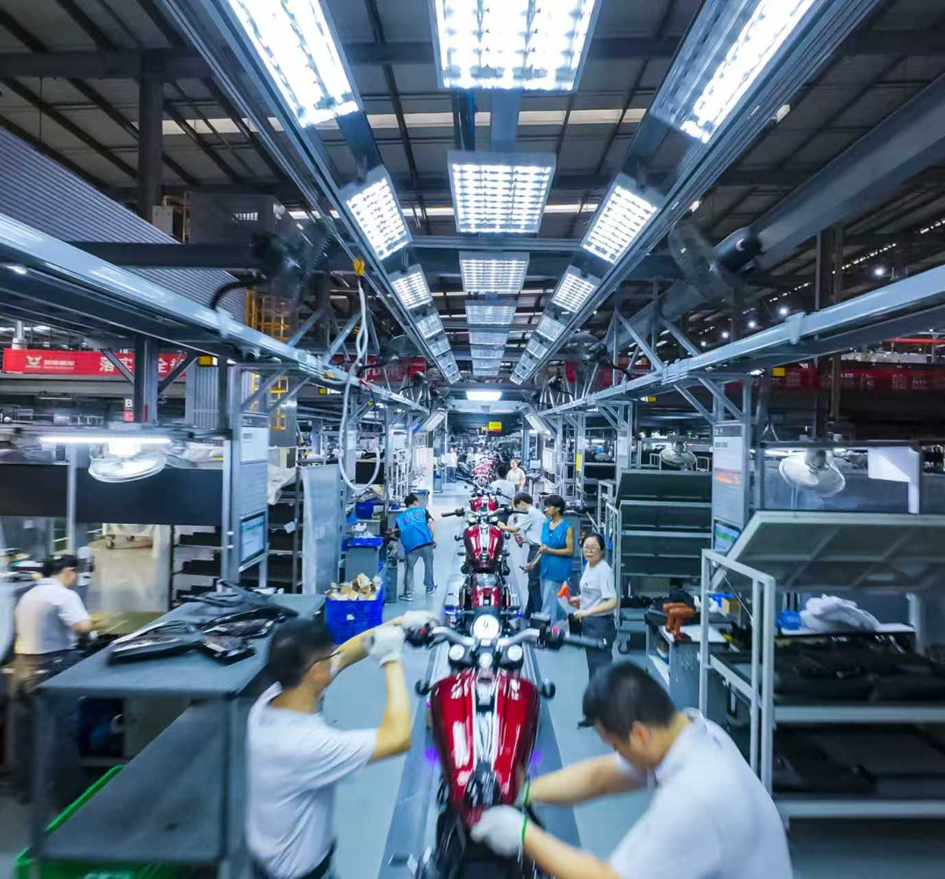 28家智能工厂135个数字化车间集体亮相 重庆民企成驱动高质量发展核心力量